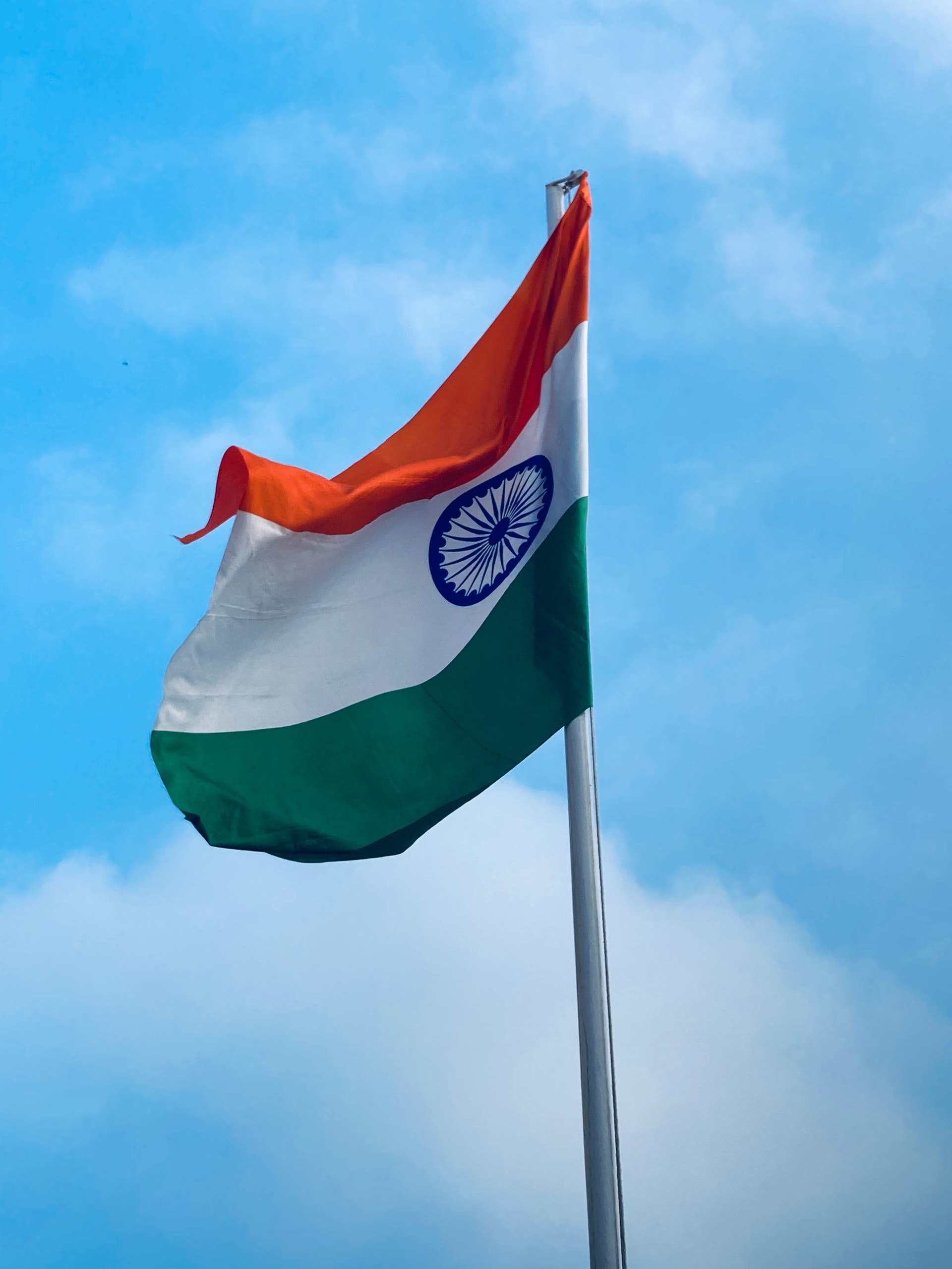 indian-flag-waving